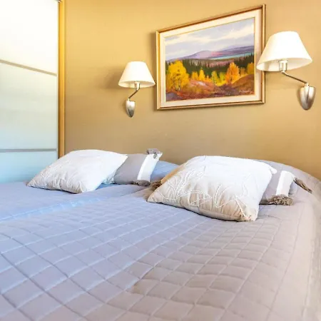 度假居 Nilikuru F15 By Interhome