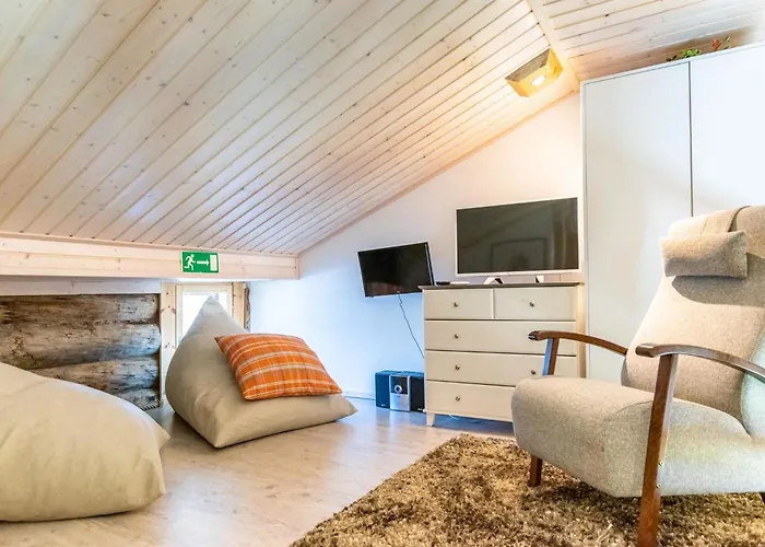 Nilikuru F15 By Interhome